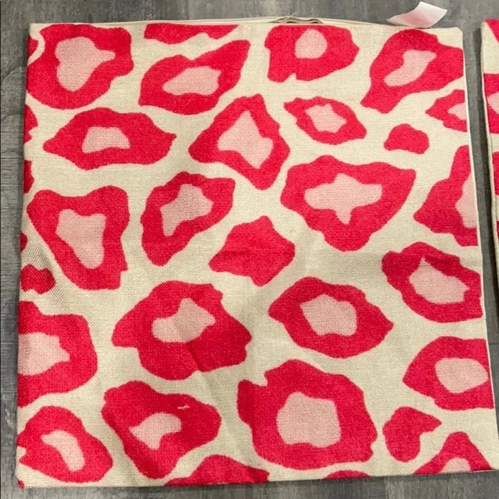 Natural Linen Pink Leopard Throw Pillow Cases (2)